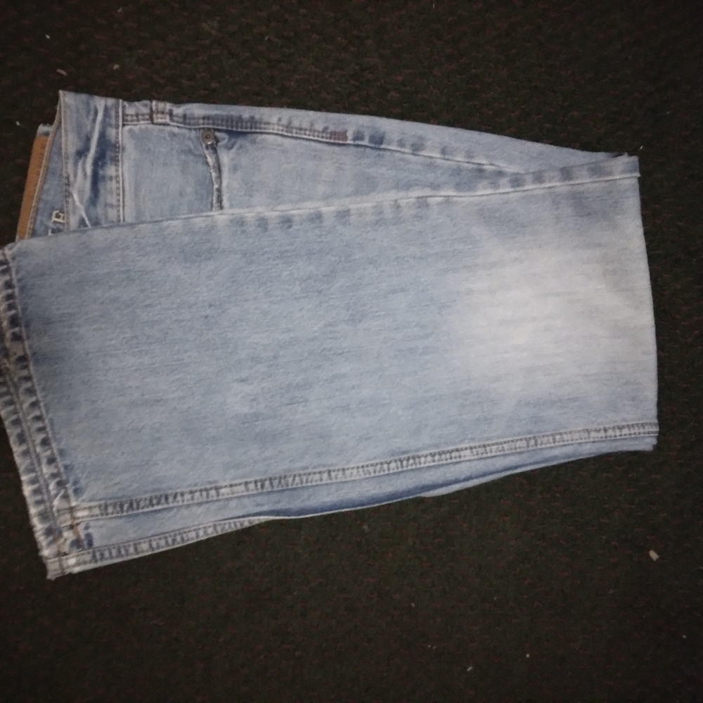 4 pair American Eagle Jeans $30